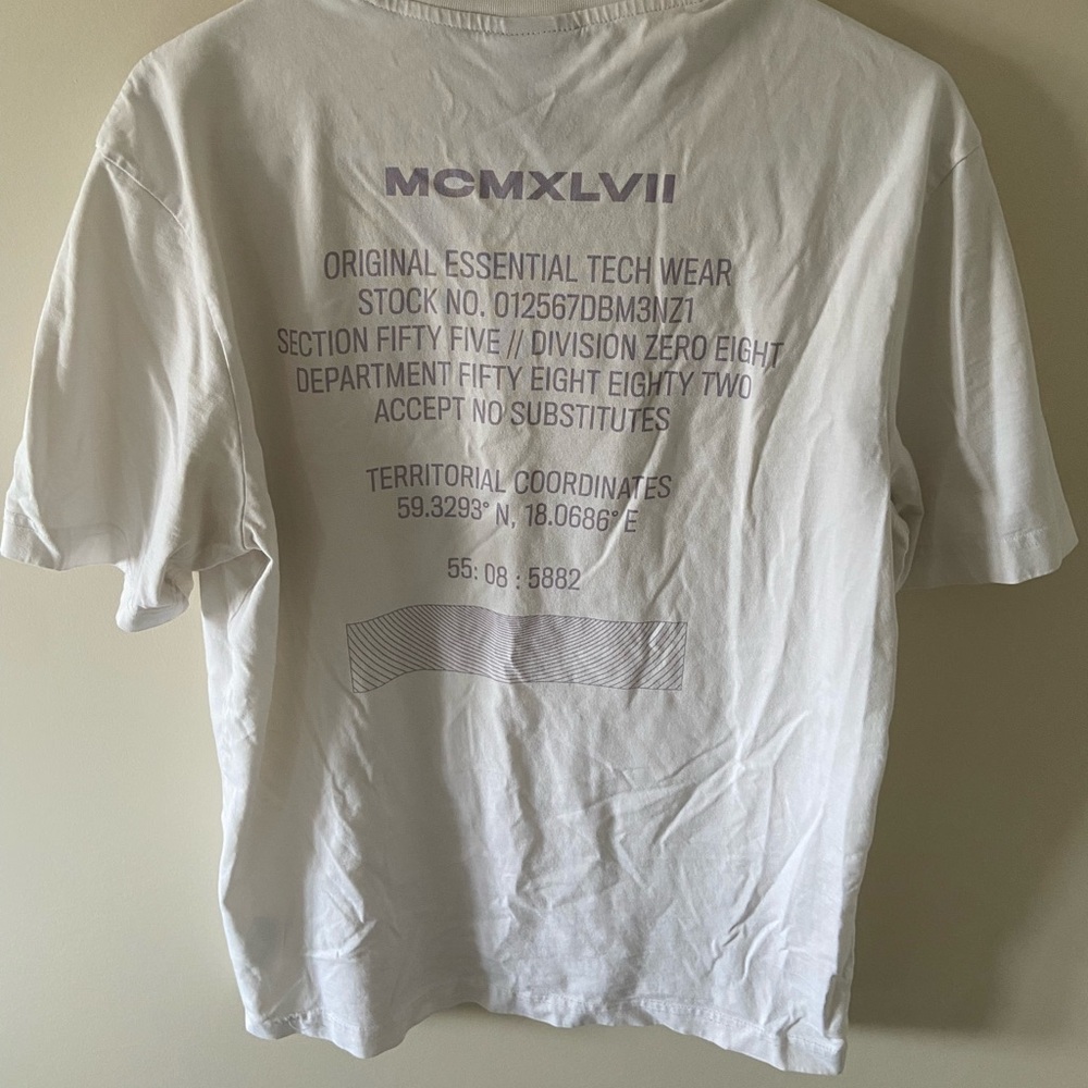 H&M graphic tee